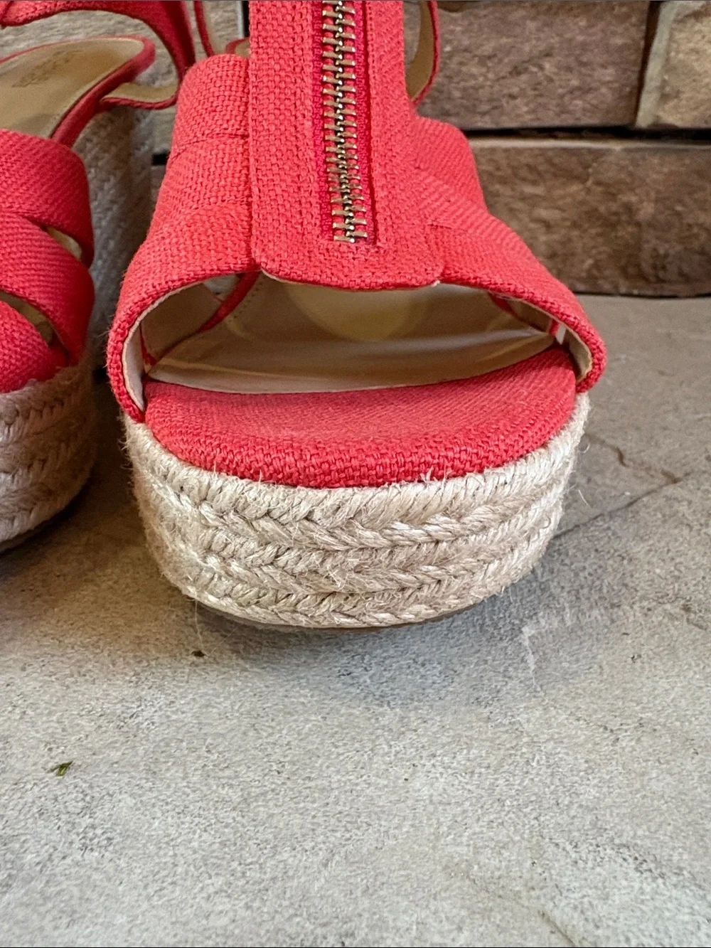 Michael Michael Kors sz 8.5 orange cloth wedges